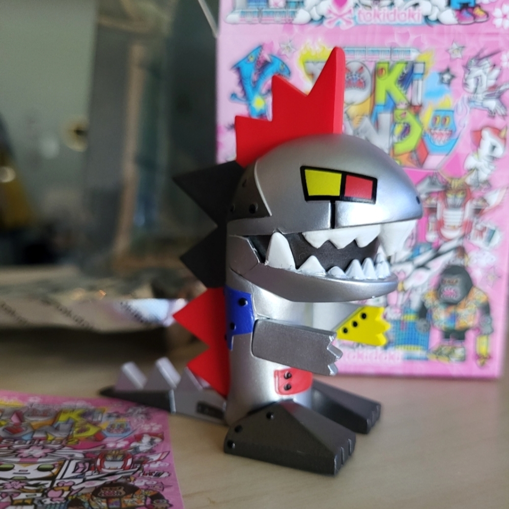 Tokidoki Tokimondo Mekatitan Heavy Metal Kaiju Monster Blind Box